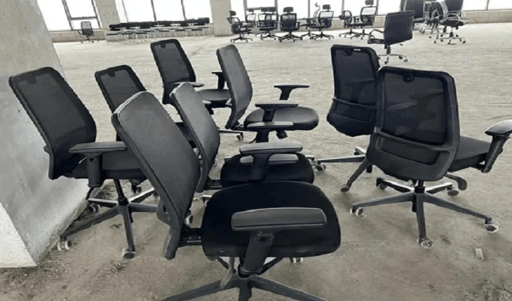 Manufacturer, Exporter, Importer, Supplier, Wholesaler, Retailer, Trader of Chair in Greater Noida, Uttar Pradesh, India.